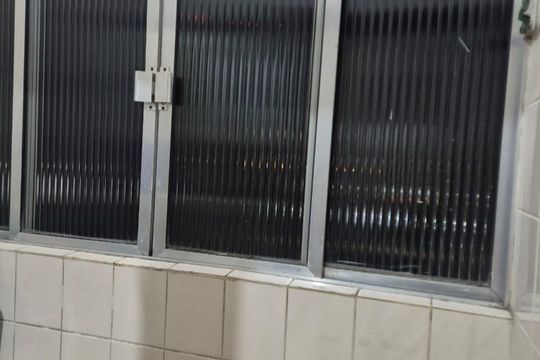Área de serviço de apartamento para alugar com 1 quarto, 48m² em Vila Tupi, Praia Grande