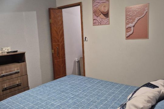 Quarto de apartamento para alugar com 1 quarto, 48m² em Vila Tupi, Praia Grande