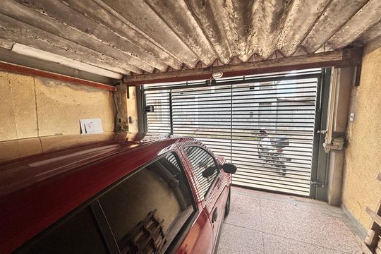 Garagem de casa à venda com 2 quartos, 100m² em Vila Progresso, Santo André