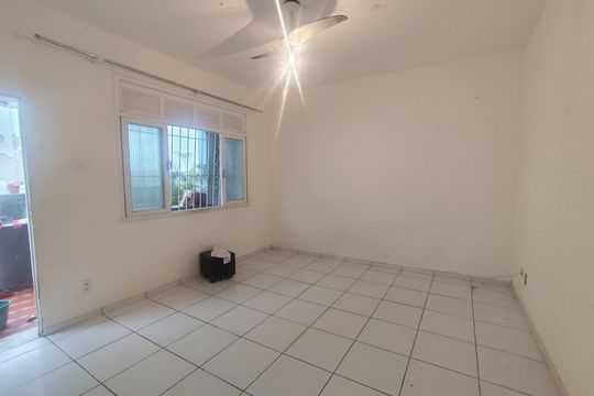 Sala de casa à venda com 2 quartos, 100m² em Santa Rosa, Niterói