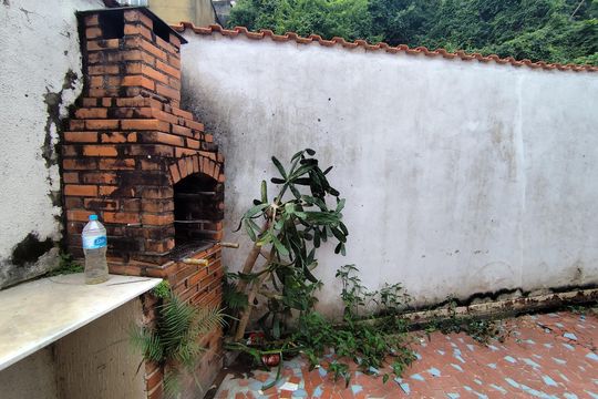 Área externa de casa à venda com 2 quartos, 100m² em Santa Rosa, Niterói