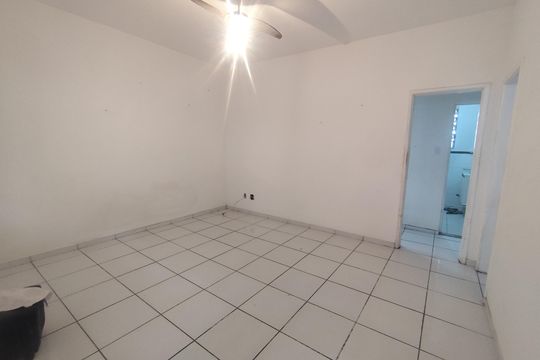 Sala de casa à venda com 2 quartos, 100m² em Santa Rosa, Niterói