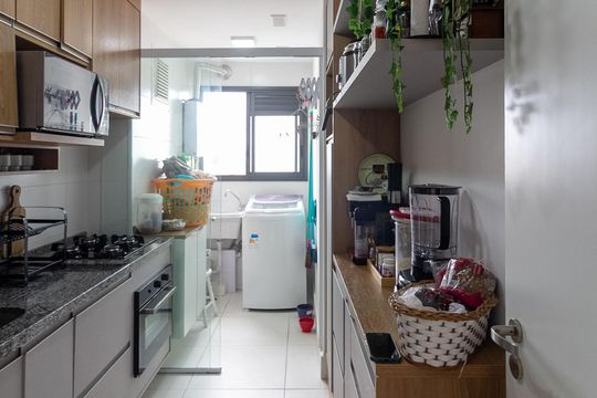 Cozinha de apartamento para alugar com 3 quartos, 92m² em Campininha, São Paulo