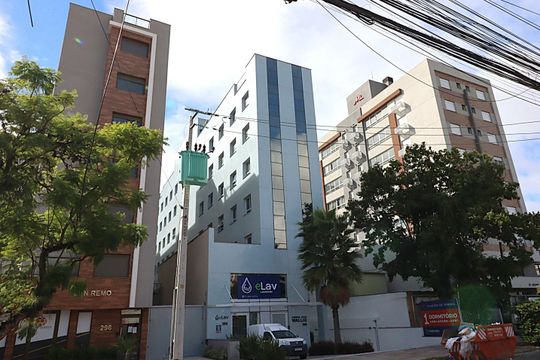 Fachada do prédio de apartamento para alugar com 1 quarto, 40m² em Passo D’areia, Porto Alegre