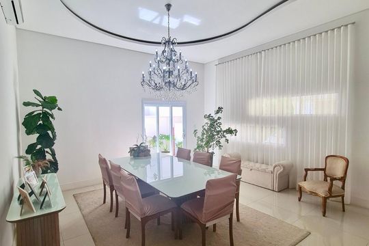 Sala de casa de condomínio à venda com 4 quartos, 272m² em Swiss Park, Campinas
