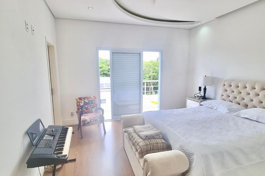 Quarto de casa de condomínio à venda com 4 quartos, 272m² em Swiss Park, Campinas