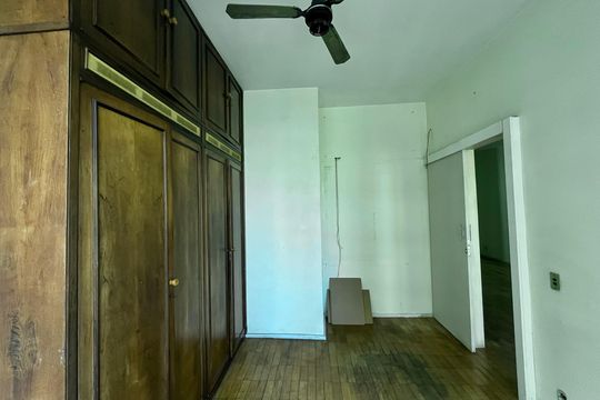 Quarto 1 de apartamento à venda com 3 quartos, 120m² em Copacabana, Rio de Janeiro