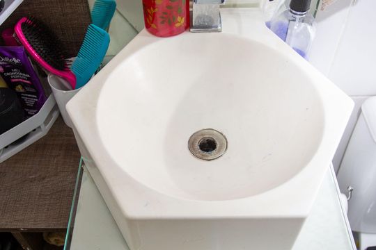 Banheiro de apartamento à venda com 2 quartos, 44m² em Canhema, Diadema