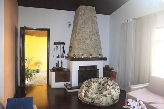 Casa à venda com 3 quartos, 250m² em Jardim Santa Mena, Guarulhos