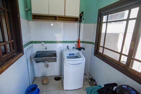 Área de Serviço de casa para alugar com 4 quartos, 245m² em Viamópolis, Viamão