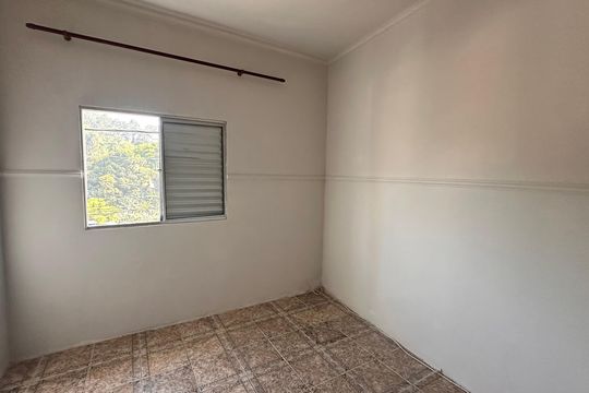 Quarto de casa para alugar com 2 quartos, 120m² em Jardim Souza, São Paulo