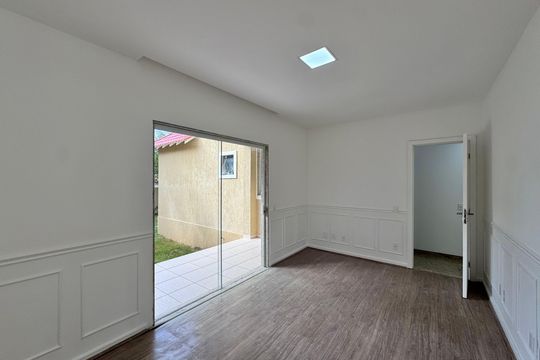 Quarto de casa à venda com 4 quartos, 600m² em Recreio dos Bandeirantes, Rio de Janeiro
