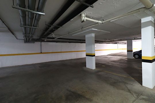Área comum - Garagem de apartamento à venda com 1 quarto, 40m² em Passo D’areia, Porto Alegre