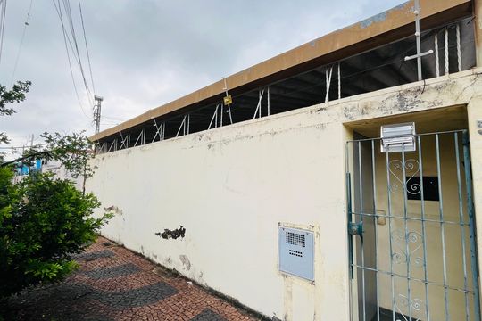 Casa à venda com 3 quartos, 190m² em Jardim Nossa Senhora Auxiliadora, Campinas