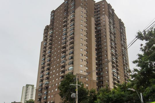 Vista da Rua de apartamento à venda com 2 quartos, 87m² em Jardim Tupanci, Barueri