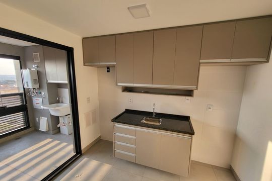 Cozinha de apartamento para alugar com 2 quartos, 68m² em Jardim Sul, Uberlândia