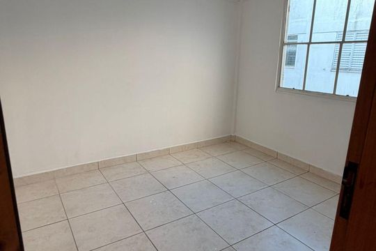 Quarto de apartamento para alugar com 2 quartos, 52m² em Itaquera, São Paulo