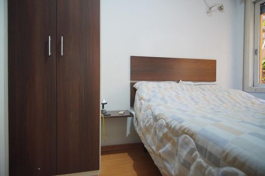Quarto de apartamento à venda com 1 quarto, 49m² em Petrópolis, Porto Alegre
