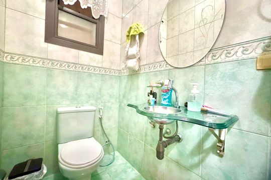 Banheiro 2 de casa à venda com 4 quartos, 230m² em Jardim Munhoz, Guarulhos