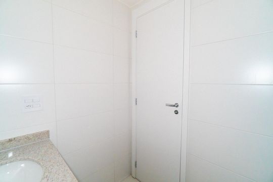 Banheiro de kitnet/studio à venda com 1 quarto, 28m² em Vila Clementino, São Paulo