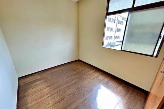 Apartamento para alugar com 3 quartos, 76m² em Padre Eustáquio, Belo Horizonte
