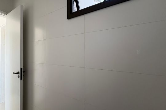 Banheiro de apartamento à venda com 1 quarto, 38m² em Vila dos Remedios, São Paulo