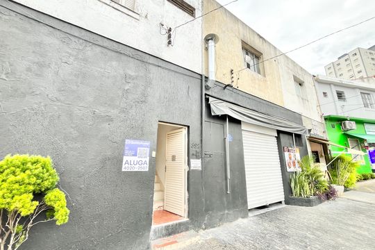 Fachada/Placa de kitnet/studio para alugar com 1 quarto, 40m² em Água Fria, São Paulo