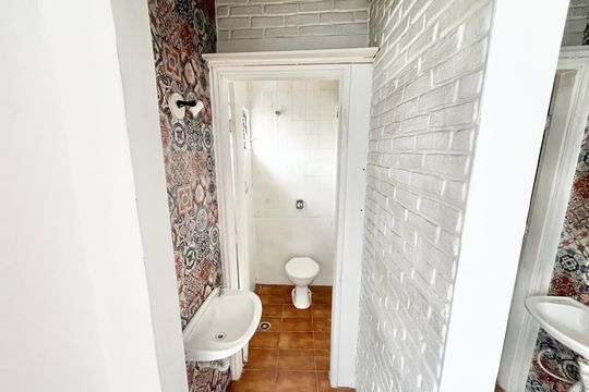 Banheiro de kitnet/studio para alugar com 1 quarto, 40m² em Água Fria, São Paulo