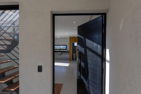 Porta de entrada de casa de condomínio à venda com 3 quartos, 179m² em Jardim Jurupari (fazendinha), Santana de Parnaíba