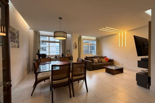 Apartamento à venda com 3 quartos, 137m² em Santo Agostinho, Belo Horizonte