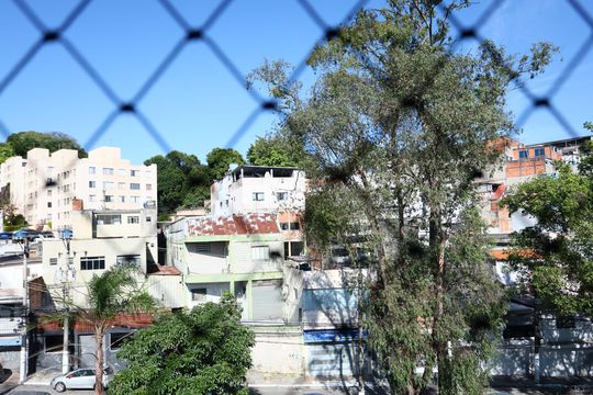 quarto 2 vista de apartamento para alugar com 2 quartos, 65m² em Jardim Leonidas Moreira, São Paulo