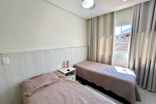 Quarto 2 de casa à venda com 3 quartos, 223m² em Jardim Rosa de Franca, Guarulhos