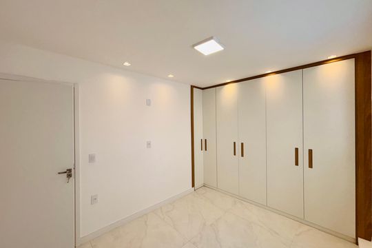 Suíte de apartamento à venda com 4 quartos, 135m² em Copacabana, Rio de Janeiro