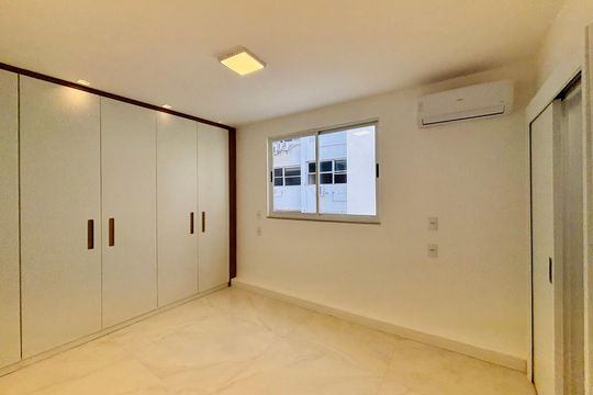 Suíte de apartamento à venda com 4 quartos, 135m² em Copacabana, Rio de Janeiro