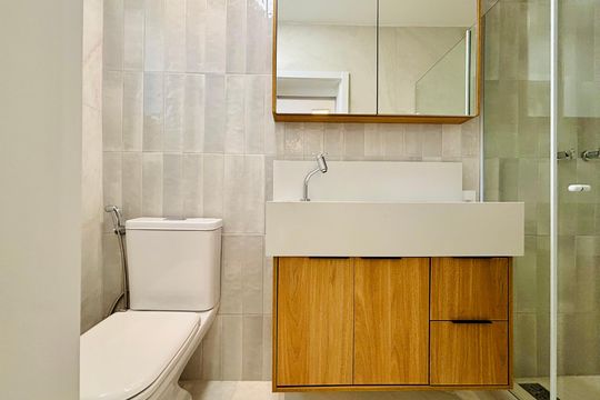 Banheiro Suíte de apartamento à venda com 4 quartos, 135m² em Copacabana, Rio de Janeiro