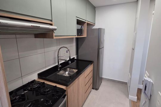 Cozinha de apartamento à venda com 2 quartos, 46m² em Vila Andrade, São Paulo