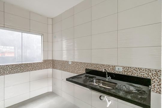 Cozinha /área de serviço de apartamento para alugar com 2 quartos, 42m² em Vila Sao Francisco, São Paulo