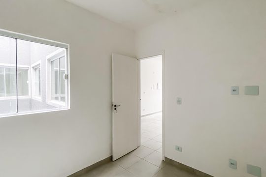 Quarto 2 de apartamento para alugar com 2 quartos, 42m² em Vila Sao Francisco, São Paulo