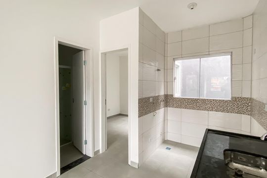 Cozinha /área de serviço de apartamento para alugar com 2 quartos, 42m² em Vila Sao Francisco, São Paulo