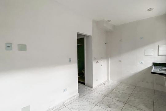 Sala/cozinha de apartamento para alugar com 2 quartos, 40m² em Vila Sao Francisco, São Paulo
