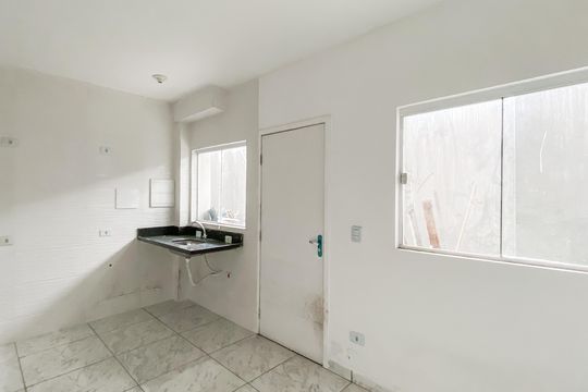 Sala/cozinha de apartamento para alugar com 2 quartos, 40m² em Vila Sao Francisco, São Paulo