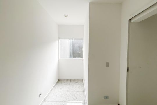 Quarto 2 de apartamento para alugar com 2 quartos, 40m² em Vila Sao Francisco, São Paulo