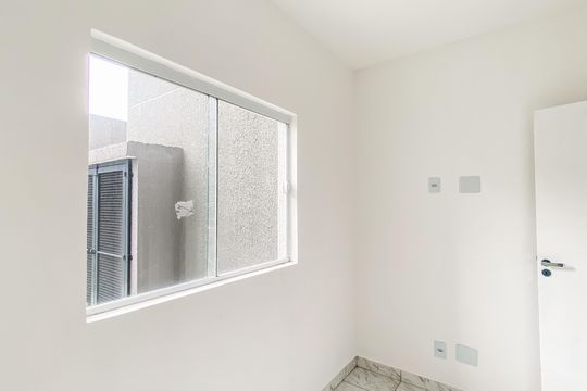 Quarto 1 de apartamento para alugar com 2 quartos, 40m² em Vila Sao Francisco, São Paulo