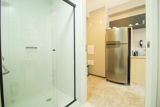 Banheiro de kitnet/studio à venda com 1 quarto, 23m² em Vila Clementino, São Paulo