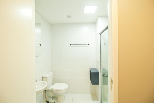 Banheiro de kitnet/studio à venda com 1 quarto, 23m² em Vila Clementino, São Paulo