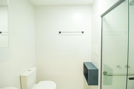 Banheiro de kitnet/studio à venda com 1 quarto, 23m² em Vila Clementino, São Paulo