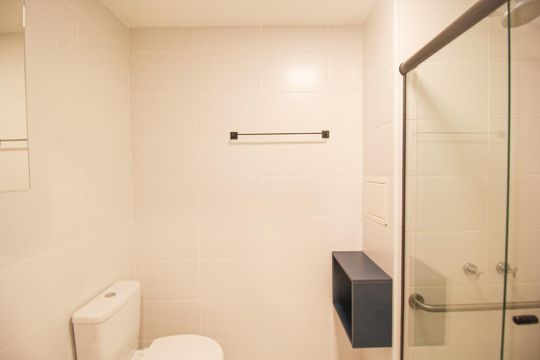 Banheiro de kitnet/studio à venda com 1 quarto, 25m² em Vila Clementino, São Paulo
