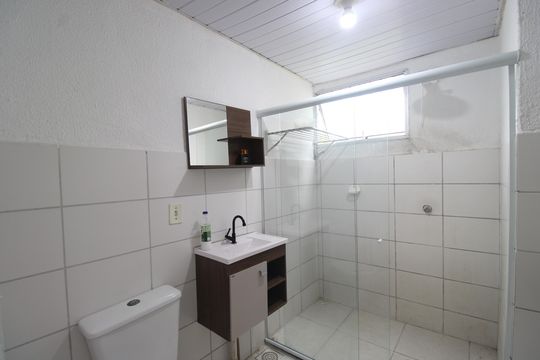 Banheiro de apartamento à venda com 2 quartos, 45m² em Jacarepaguá, Rio de Janeiro