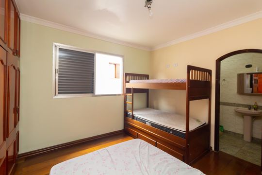 Suíte 3 de casa para alugar com 5 quartos, 150m² em Jardim Nossa Senhora do Carmo, São Paulo