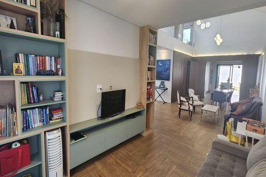 Casa à venda com 4 quartos, 372m² em Jardim Samambaia, Jundiaí